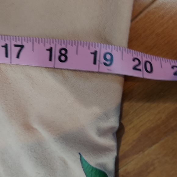 VINTAGE Mon Cheri Boutique dress with bib. Unique. Adorned with flowers & pearls - Picture 6 of 7